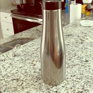 Lululemon stay hot keep cold bottle